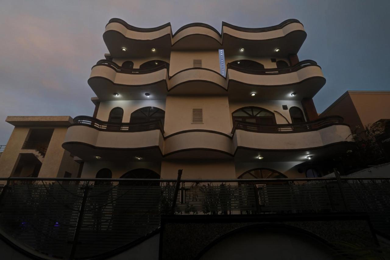 Townhouse The Premier View Near Iskcon Temple Noida 호텔 외부 사진