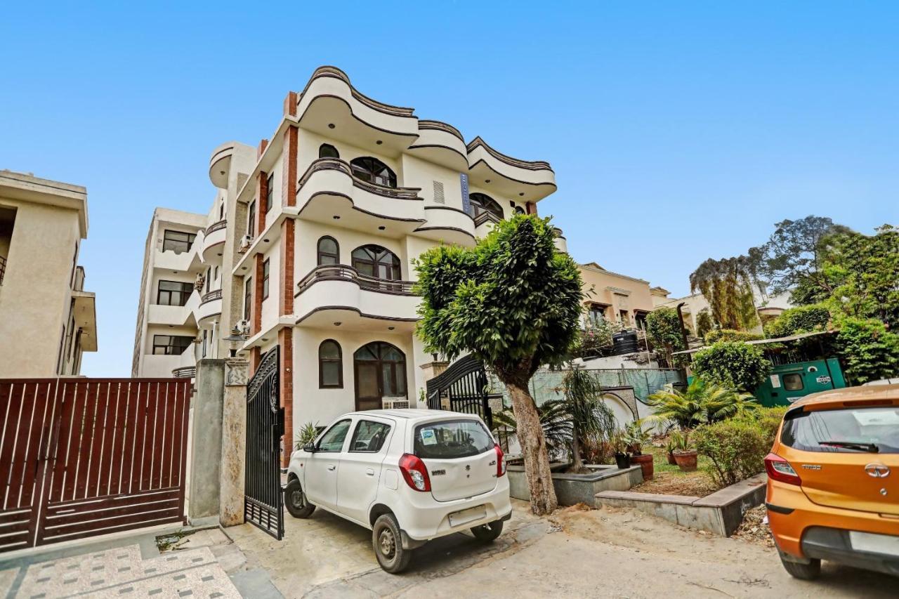 Townhouse The Premier View Near Iskcon Temple Noida 호텔 외부 사진